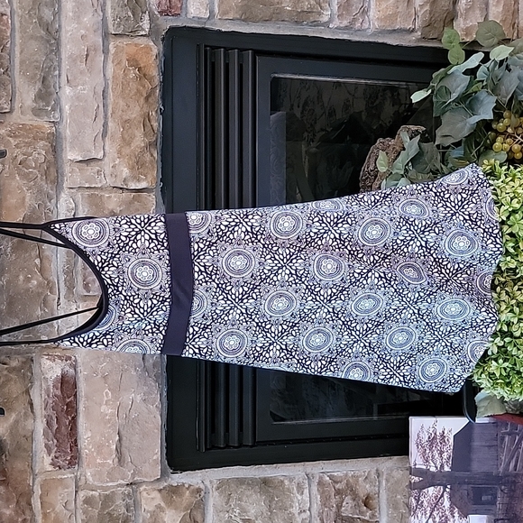 Med Soybu Dress - Picture 1 of 3